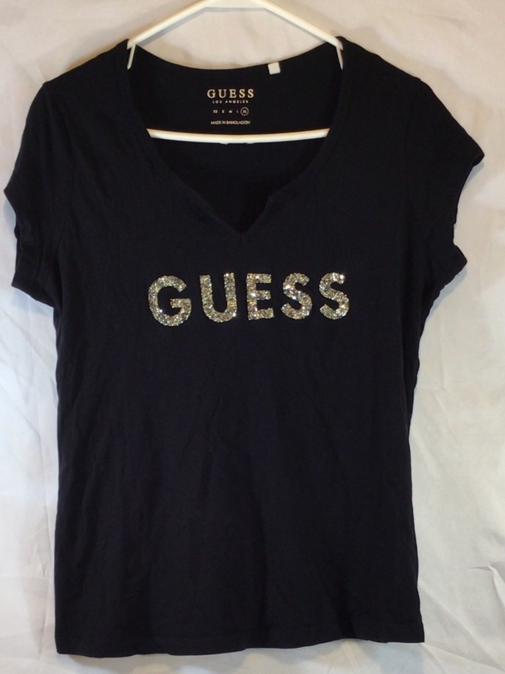GUESS Logo T Shirt Womens XL Black Rhinestone V Neck Short Sleeve Y2K Streetwear